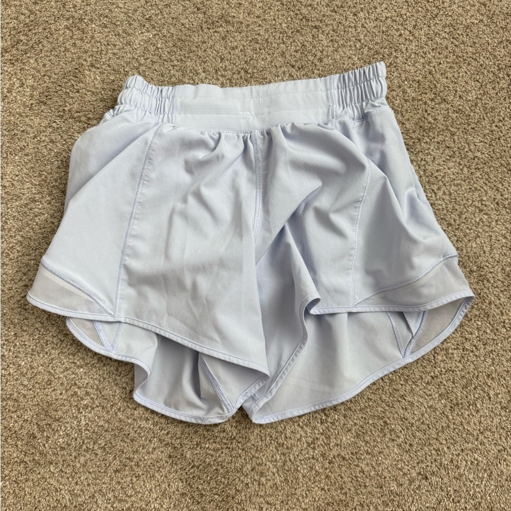 NWOT Lululemon Athletica Light Gray Athletic Shorts lined 4”